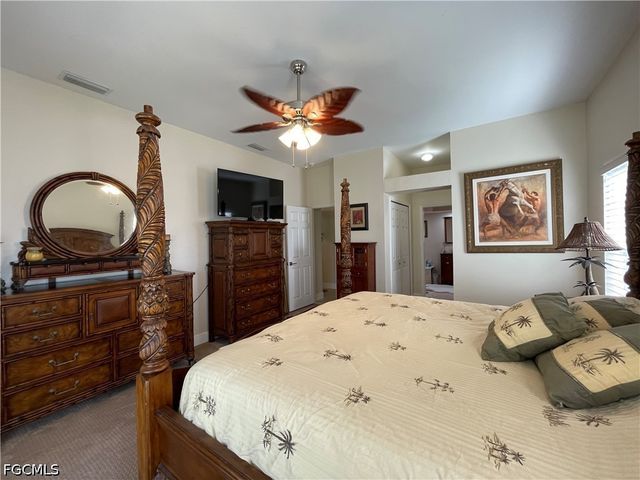 4436 SE 11th PL, Cape Coral, FL 33904