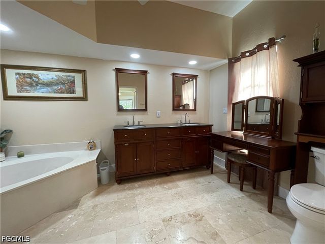 4436 SE 11th PL, Cape Coral, FL 33904