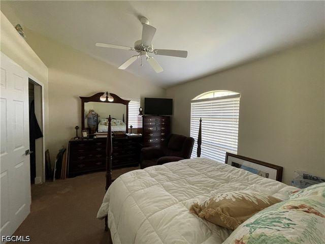 4436 SE 11th PL, Cape Coral, FL 33904