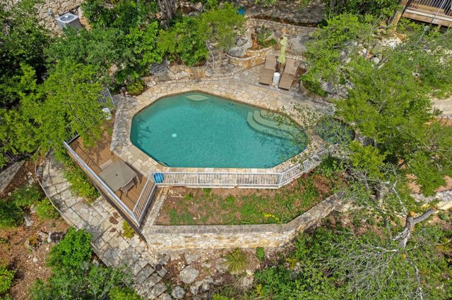 917 Challenger, Lakeway, TX 78734