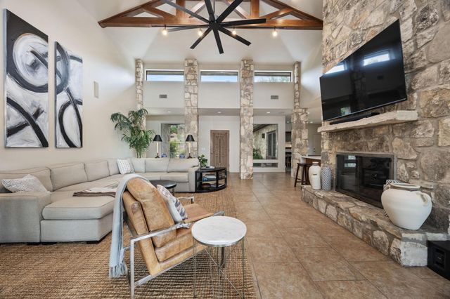 917 Challenger, Lakeway, TX 78734