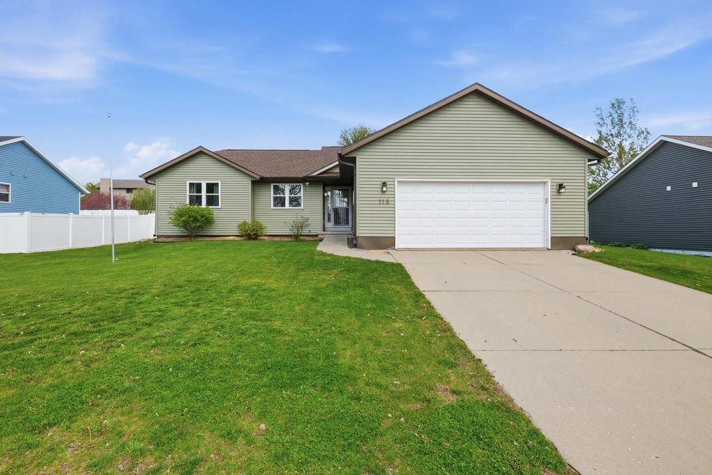 118 Campion Drive, Evansville, WI 53536