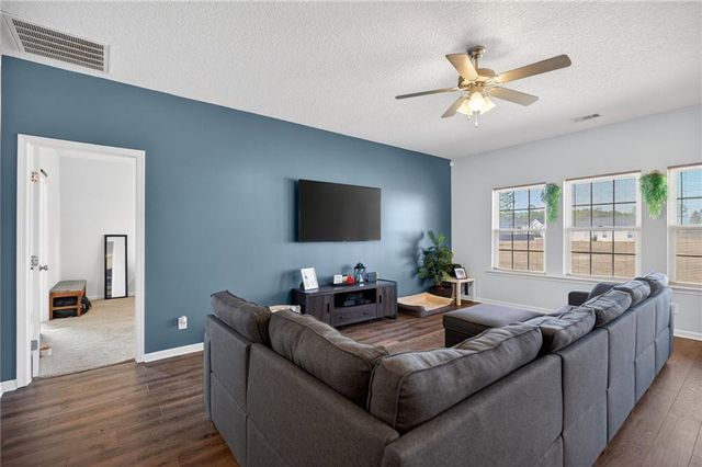 291 Morgan Field Boulevard NE, Ludowici, GA 31316