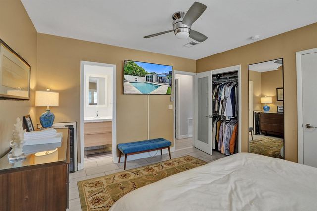 4641 NE 6th Avenue, Oakland Park, FL 33334