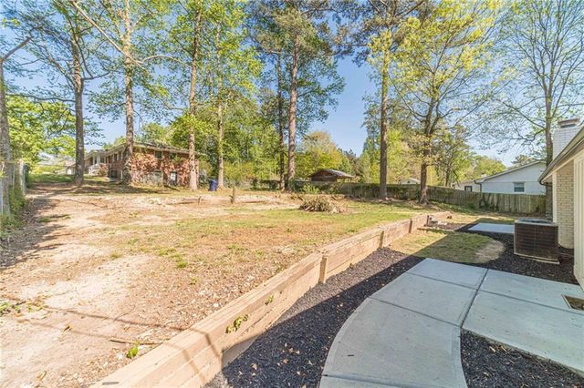 4502 Bryant Drive SW, Lilburn, GA 30047