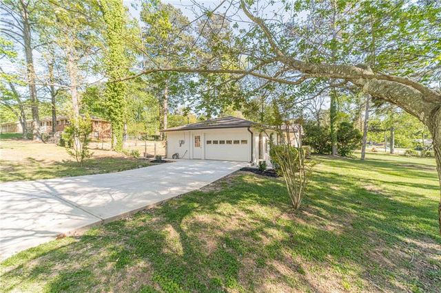 4502 Bryant Drive SW, Lilburn, GA 30047