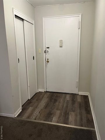 88-12 151st Avenue 3A, Howard Beach, NY 11414