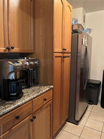 88-12 151st Avenue 3A, Howard Beach, NY 11414