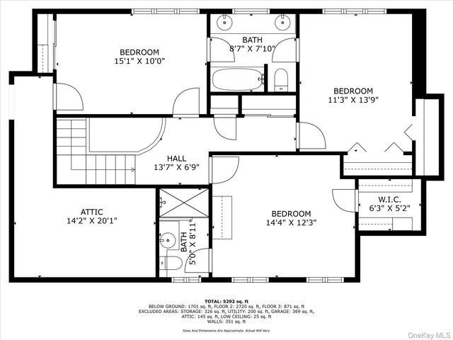 14 Pine Drive, Woodbury, NY 11797
