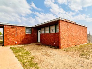 2523 Dow Street, Big Spring, TX 79720