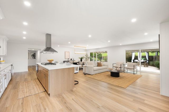 2932 Kadema Dr, Sacramento, CA 95864