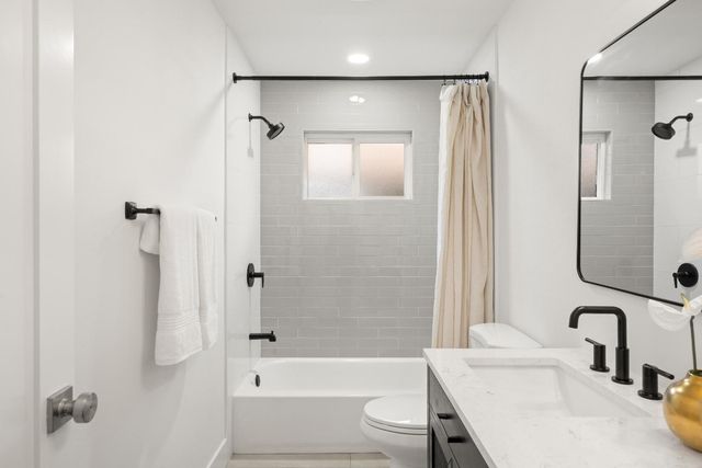 2932 Kadema Dr, Sacramento, CA 95864