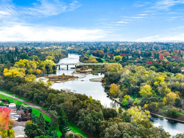 2932 Kadema Dr, Sacramento, CA 95864