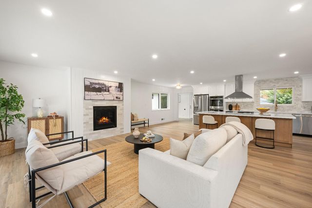 2932 Kadema Dr, Sacramento, CA 95864