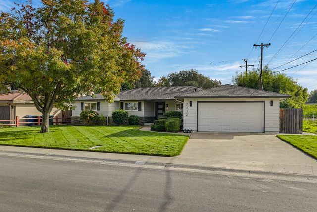 2932 Kadema Dr, Sacramento, CA 95864