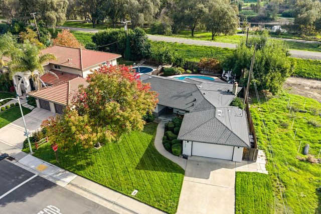 2932 Kadema Dr, Sacramento, CA 95864