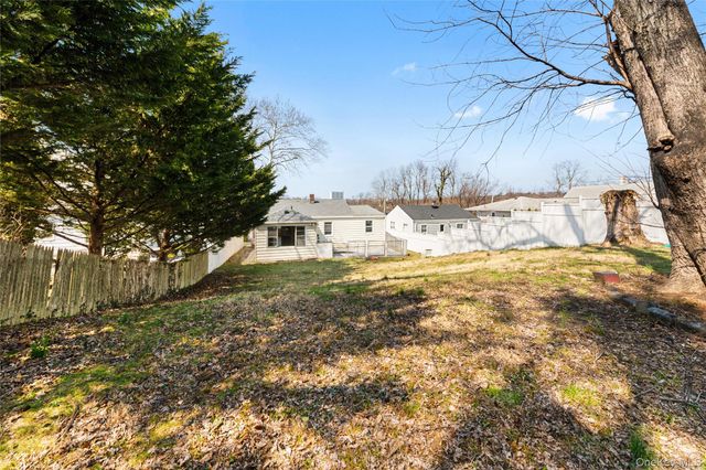 53 Sweetfield Circle, Yonkers, NY 10704