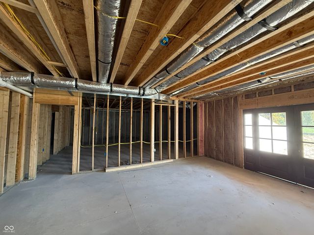 1713 Deer Creek Way, Columbus, IN 47201