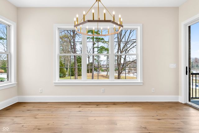 1713 Deer Creek Way, Columbus, IN 47201