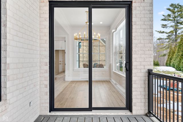 1713 Deer Creek Way, Columbus, IN 47201