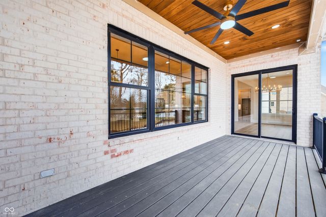 1713 Deer Creek Way, Columbus, IN 47201