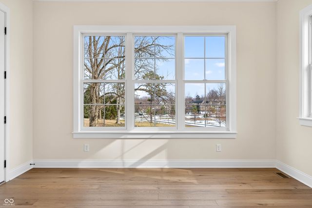 1713 Deer Creek Way, Columbus, IN 47201