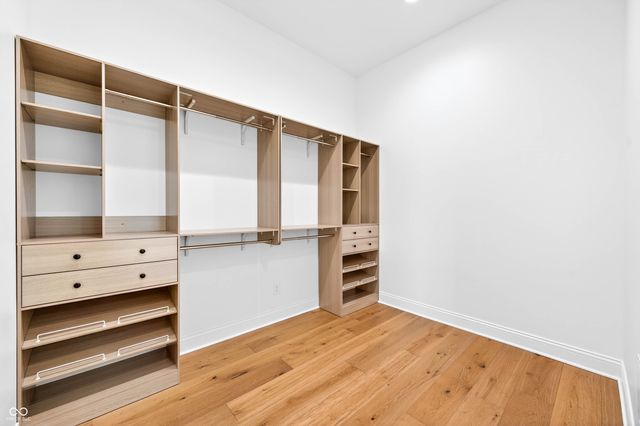 1713 Deer Creek Way, Columbus, IN 47201