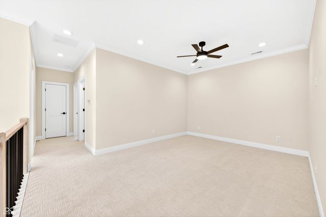 1713 Deer Creek Way, Columbus, IN 47201