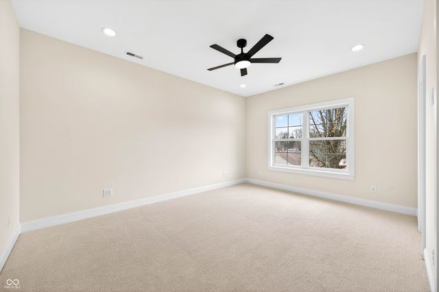 1713 Deer Creek Way, Columbus, IN 47201