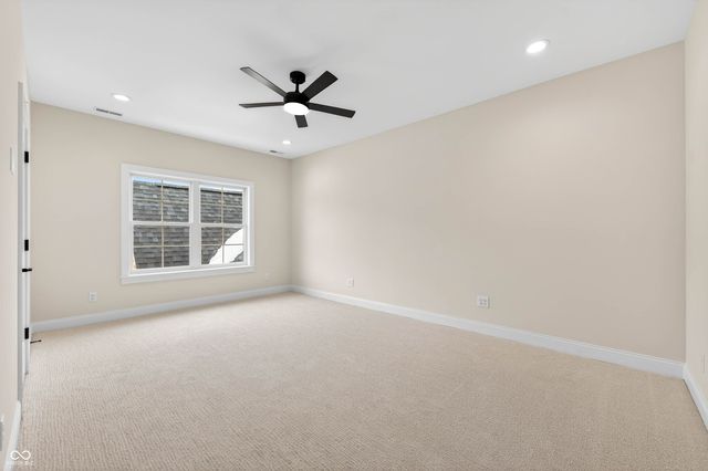 1713 Deer Creek Way, Columbus, IN 47201