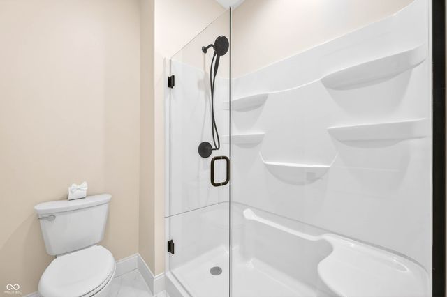 1713 Deer Creek Way, Columbus, IN 47201