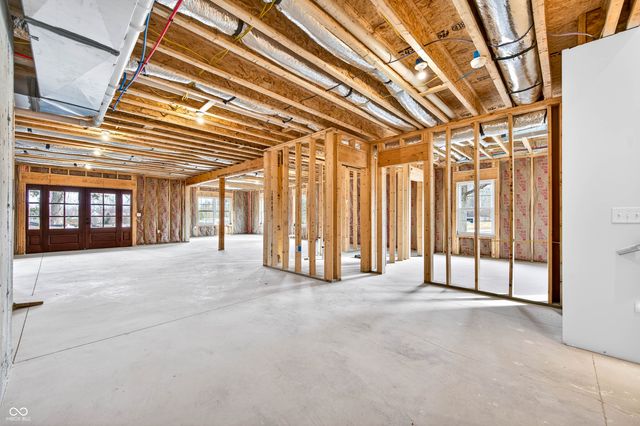 1713 Deer Creek Way, Columbus, IN 47201