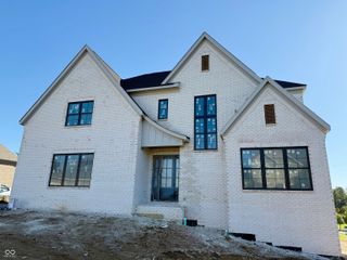 1713 Deer Creek Way, Columbus, IN 47201