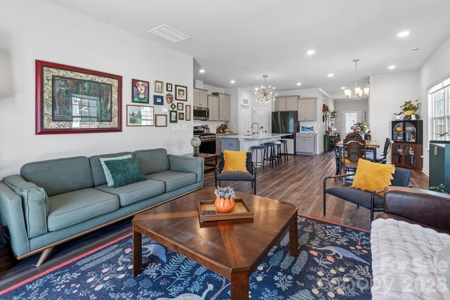 240 Eden Avenue, Mooresville, NC 28115