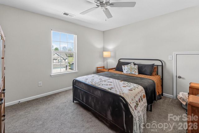 240 Eden Avenue, Mooresville, NC 28115