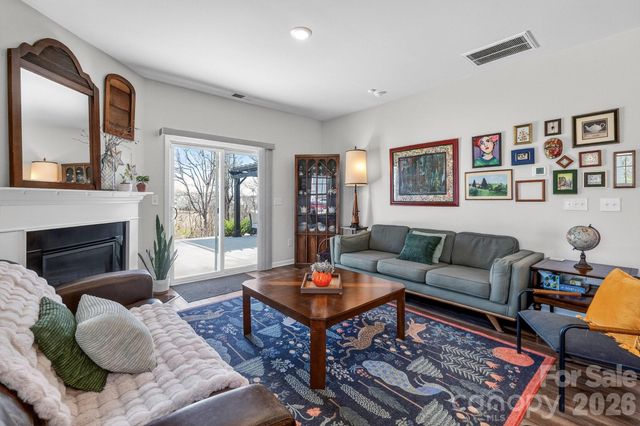 240 Eden Avenue, Mooresville, NC 28115