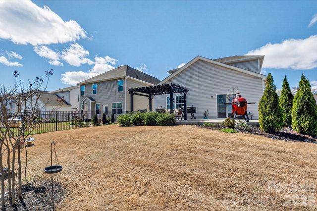 240 Eden Avenue, Mooresville, NC 28115