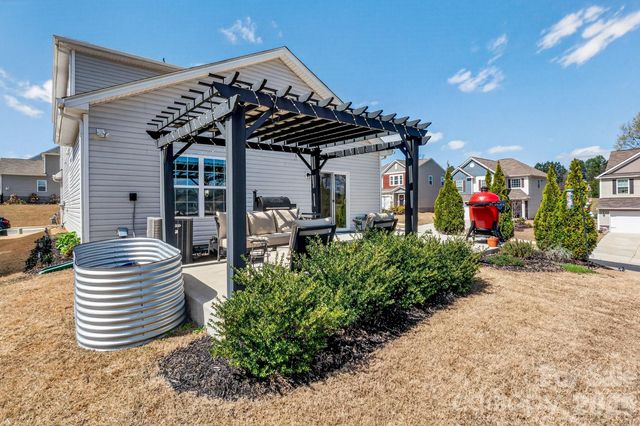 240 Eden Avenue, Mooresville, NC 28115