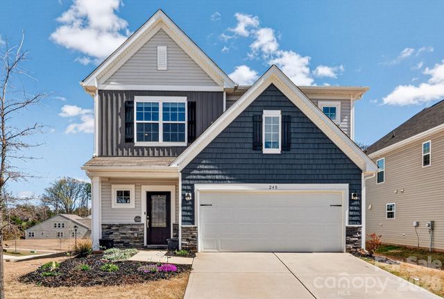 240 Eden Avenue, Mooresville, NC 28115