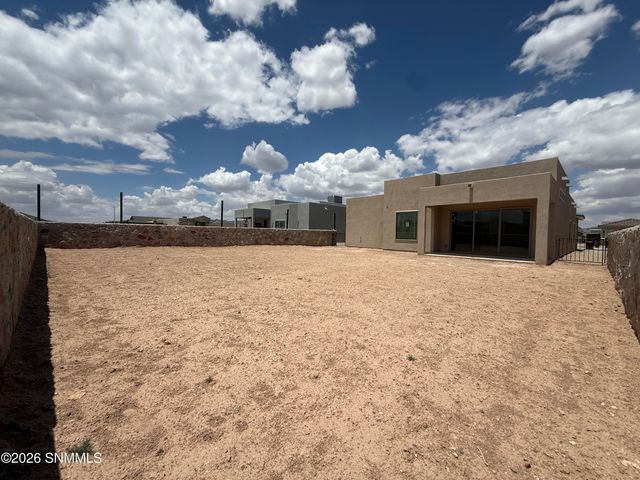 3712 Daybreak Street, Las Cruces, NM 88012