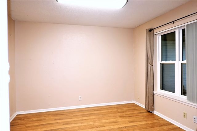 216 Llano Dr, Portland, TX 78374
