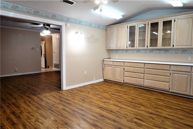 216 Llano Dr, Portland, TX 78374