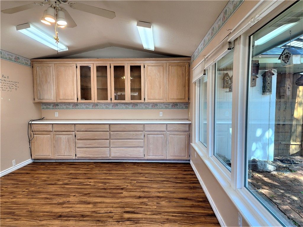 216 Llano Dr, Portland, TX 78374 — photo 2