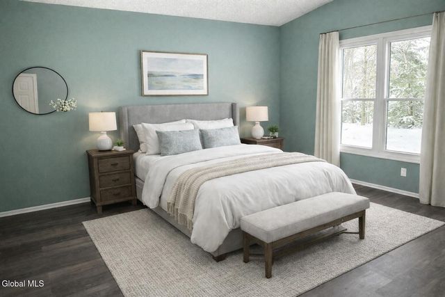 8 Schuyler Court, Clifton Park, NY 12065