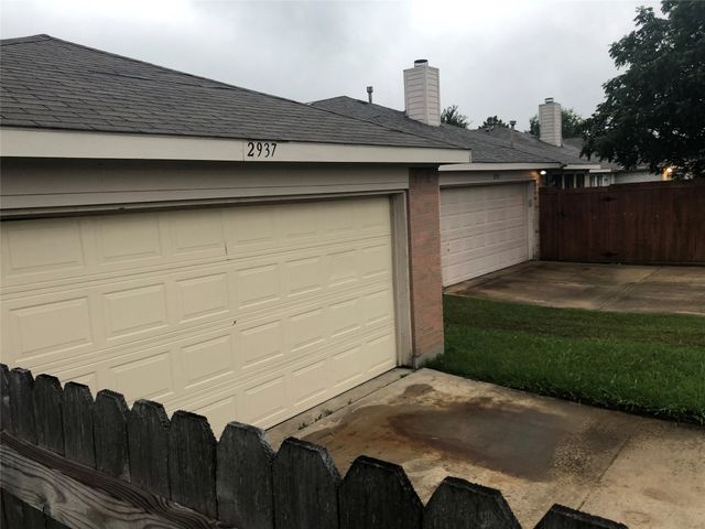 2937 Monticello Lane, Lancaster, TX 75134