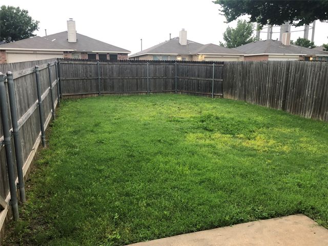 2937 Monticello Lane, Lancaster, TX 75134