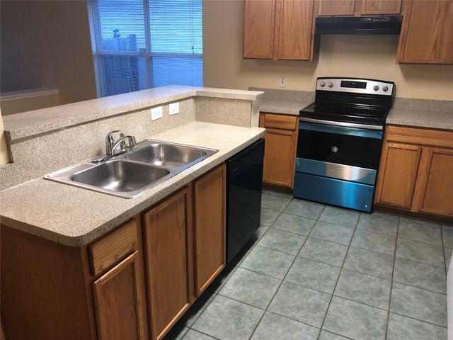2937 Monticello Lane, Lancaster, TX 75134