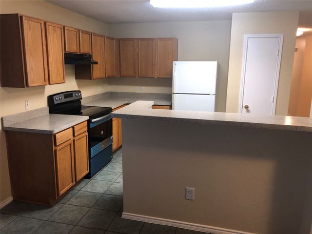 2937 Monticello Lane, Lancaster, TX 75134