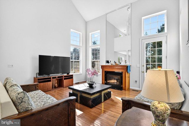 10 ELDRIDGE DR, Robbinsville, NJ 08691