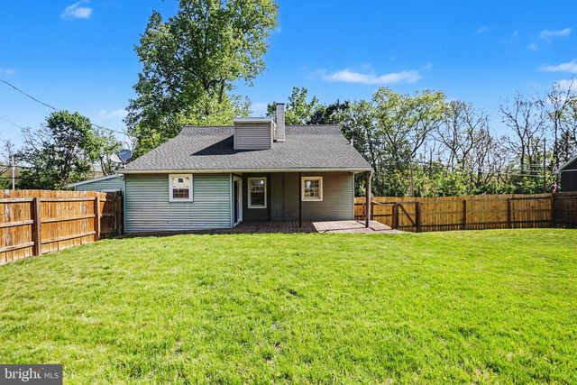 214 N RAILROAD ST, Hummelstown, PA 17036